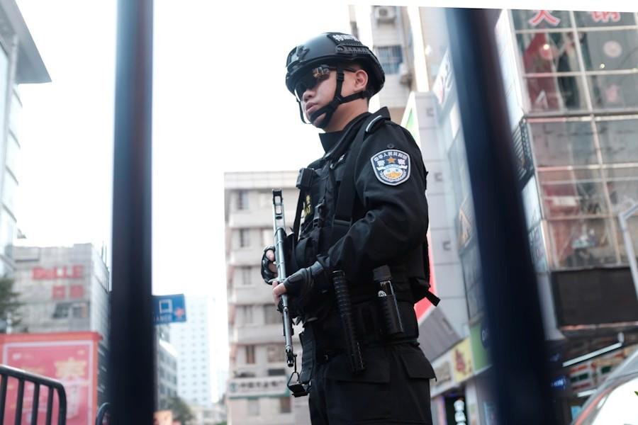 A police officer on duty